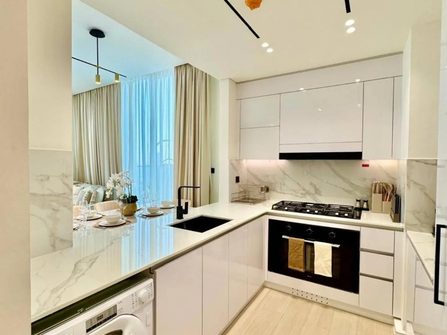 Modish 2Br High-Rise Haven W Private Pool! Apartment Dubai United Arab Emirates